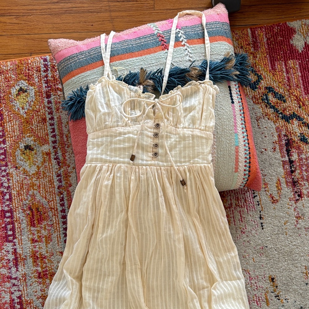 Elegant Cream Maxi Dress